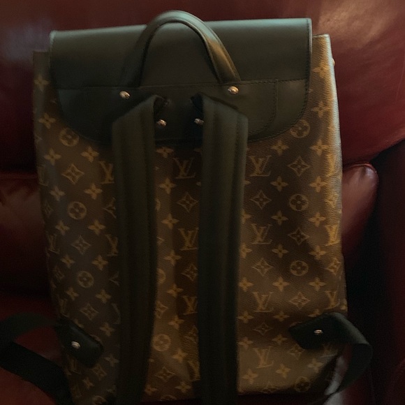 Men’s Louis Vuitton Backpack - Picture 4 of 4